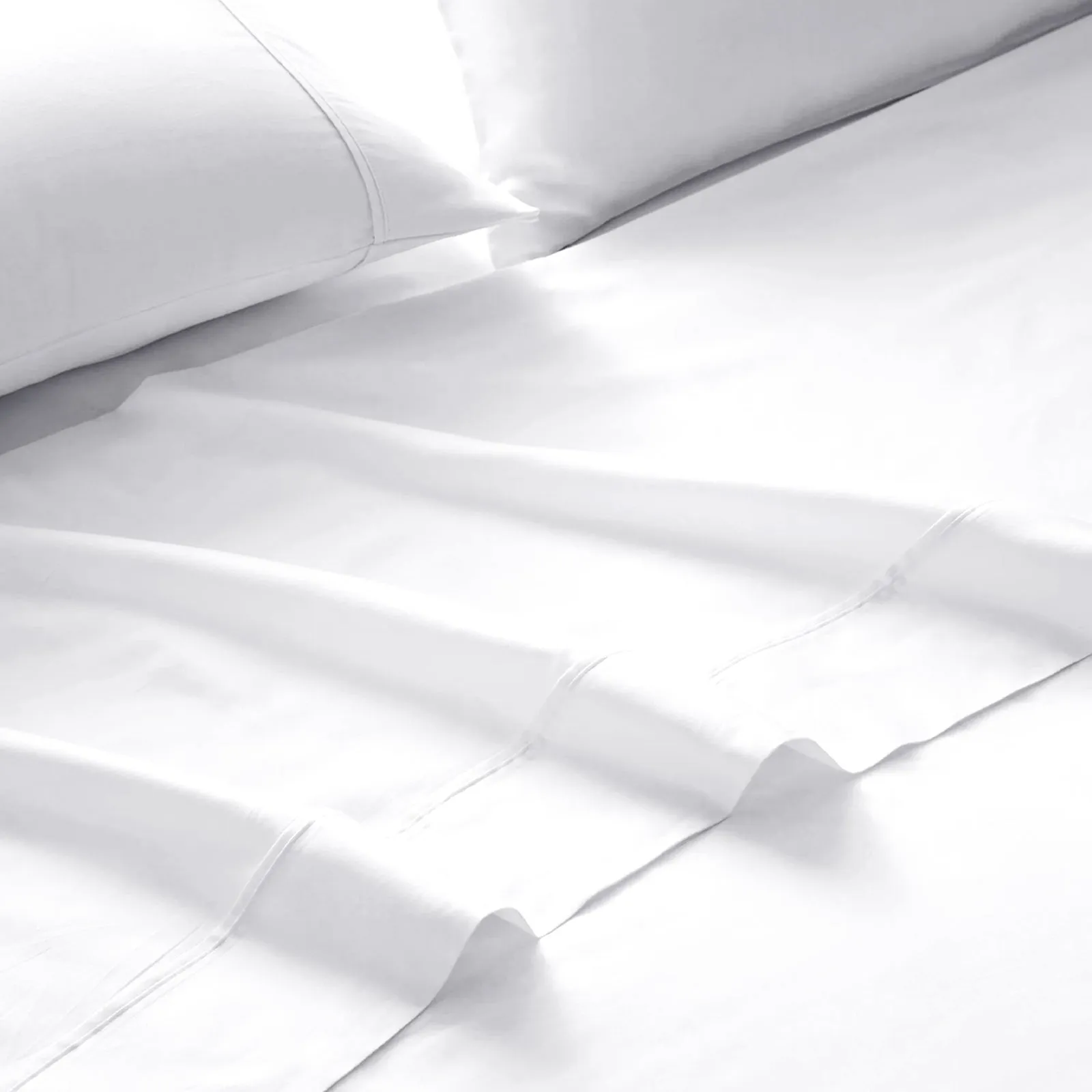 4 Piece 1500TC Sheet Set | Goose Feather Down Pillows 2 Pack | Queen | White