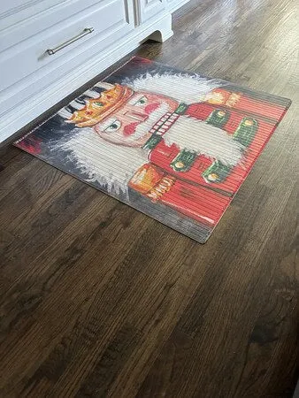 Elegant Nutcracker Bamboo Mat