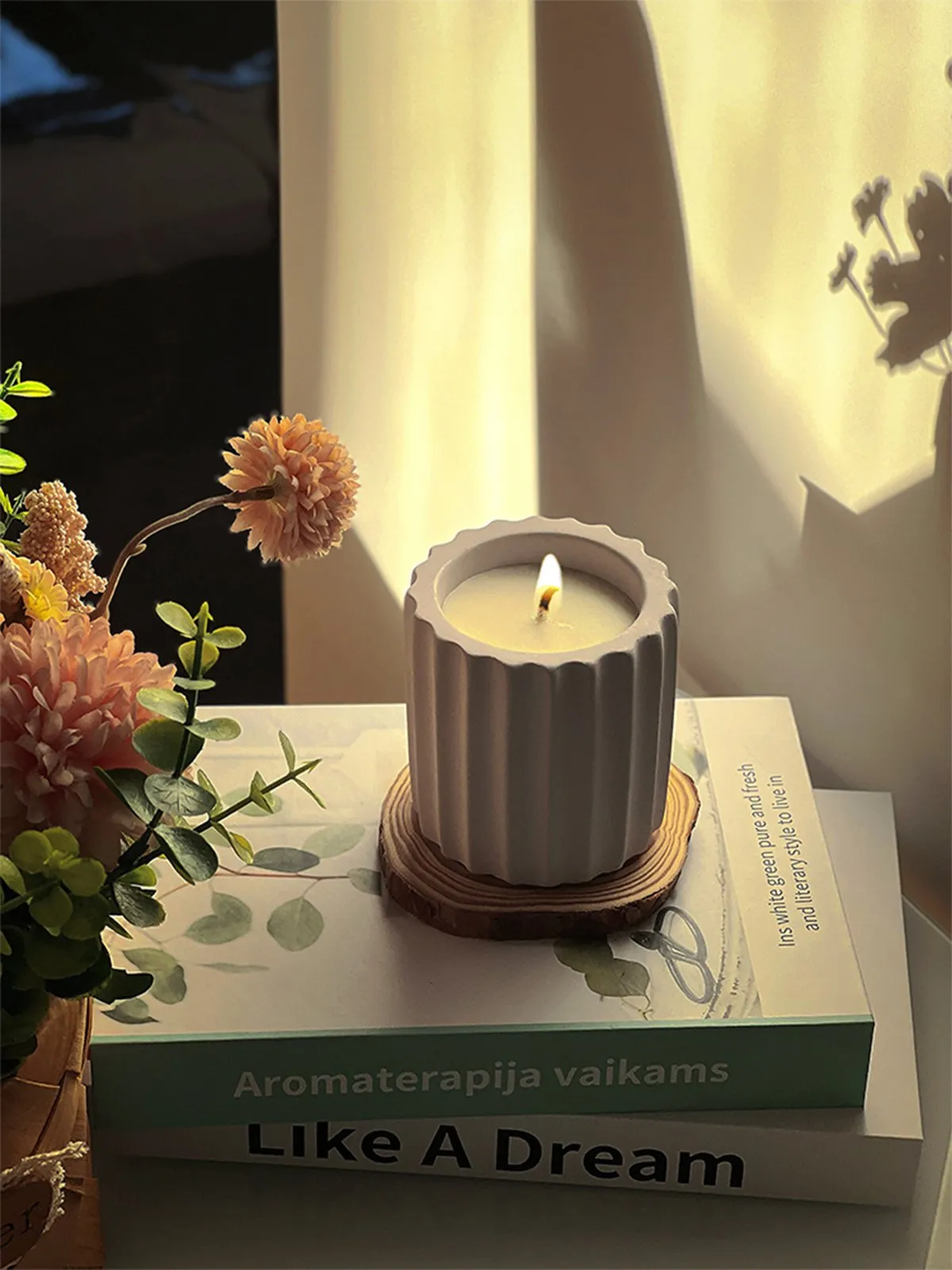 Roman Column Scented Candle 4.2 oz